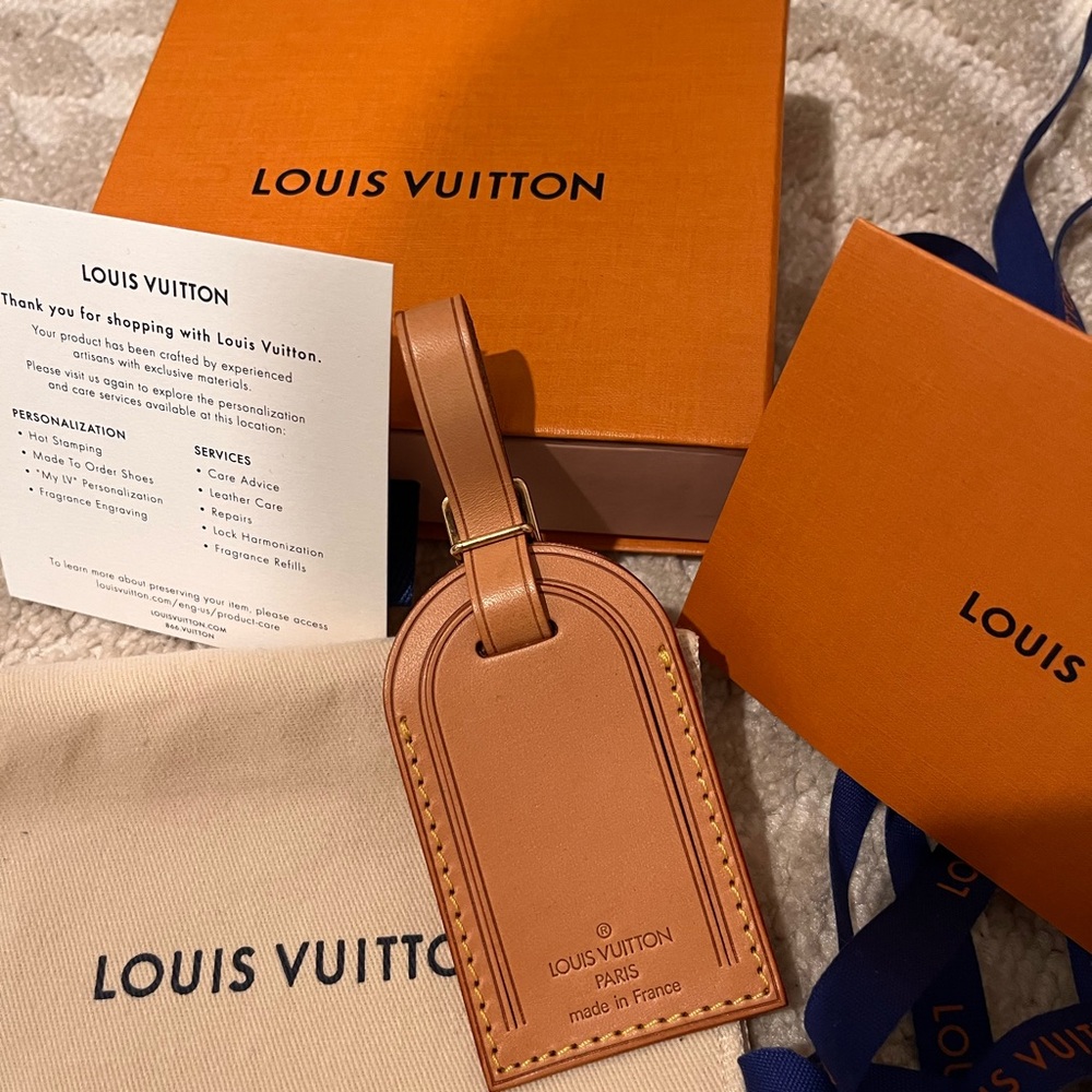 💖100% Authentic LOUIS VUITTON Bag Tag, Luggage Tag in original box & dustbag